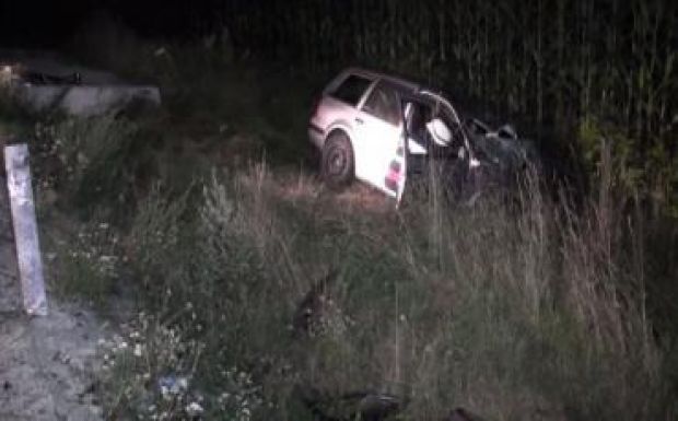 Személyautó ütközött össze tartálykocsival - egy személy meghalt