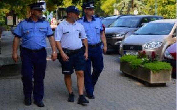 Arad megyei román rendőrök járőröznek Gyulán