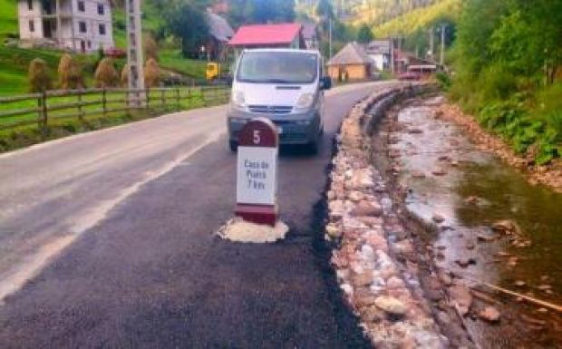 Így szélesítik az utakat Fehér megyében (FOTÓ)