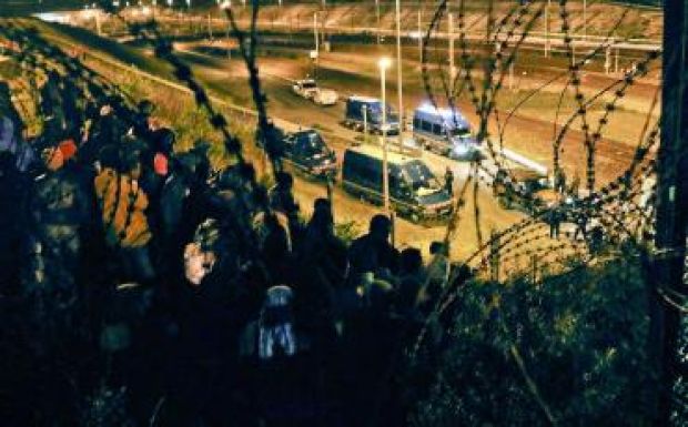 Brit-francia parancsnokságot állítanak fel Calais-ban