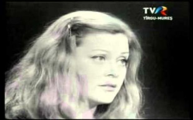 Széles Annát köszönti születésnapján a TVR