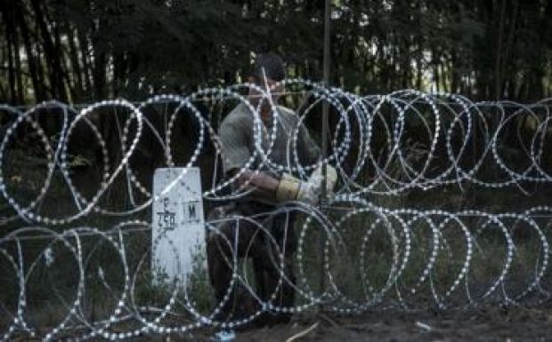 Die Welt: Súlyosbodhat a migránshelyzet Magyarországon