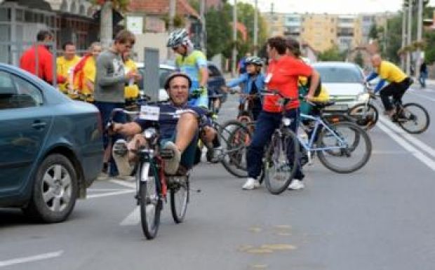 Tekerj egy jó célért – ezúttal kosárpalánkokért Sepsiszentgyörgyön