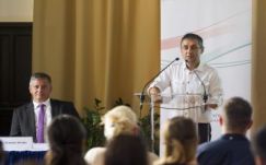 Elindult a Kárpát-medencei szórványmagyarságot segítő Petőfi Sándor-program