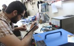 Tanfolyamokkal segítené Bécs a menekültek beilleszkedését