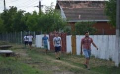 El akarták gázolni a tömegesen megerőszakolt lányt Vaslui megyében?