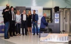 Bárki zongorához ülhet a Budapest repterén