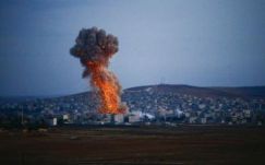 Komoly légitámadások érték az Iszlám Állam állásait