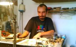 Beszélgetés az ékszerkészítés kalandjairól Nádudvary László ötvösművésszel 