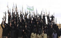 Iszlamista milícia csatlakozik az Iszlám Állam ellenségeihez