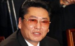 Kivégeztette miniszterelnök-helyettesét Kim Dzsong Un