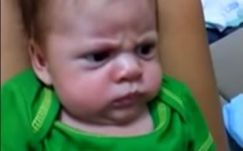Itt van minden idők legmorcosabb csecsemője (VIDEÓ)
