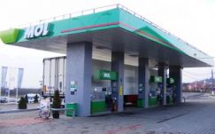 Vállalkozókat keres a MOL 35 benzinkútjának működtetésére