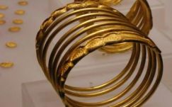 Hatvanhárom millió euróra biztosított kincs Sepsiszentgyörgyön