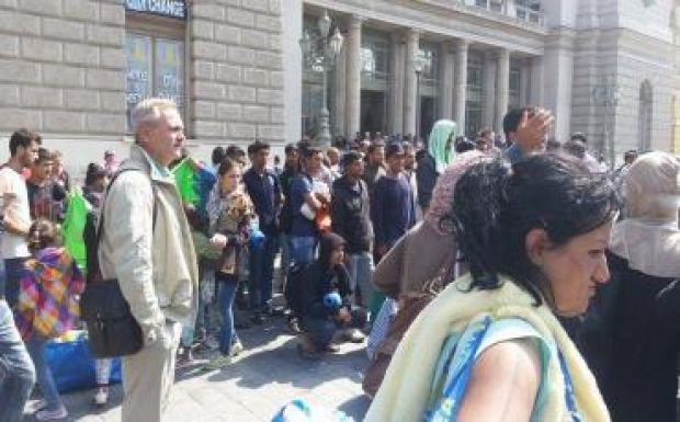 A PSD elnöke, Liviu Dragnea felkereste a Keleti pályaudvart