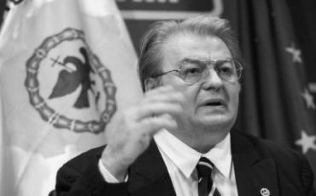 Meghalt Corneliu Vadim Tudor