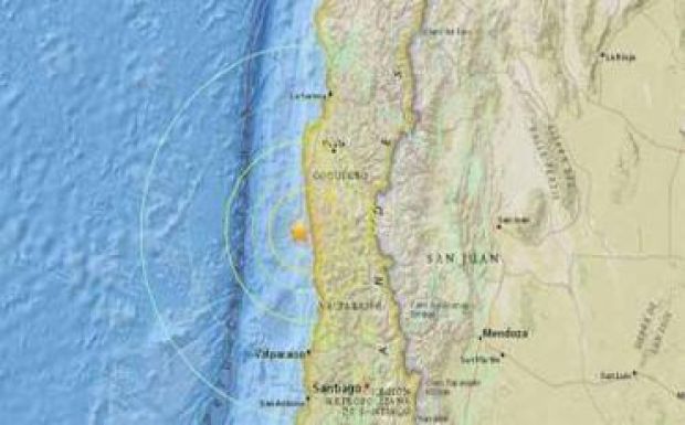 Erős földrengés után cunamiriadót hirdettek Chilében