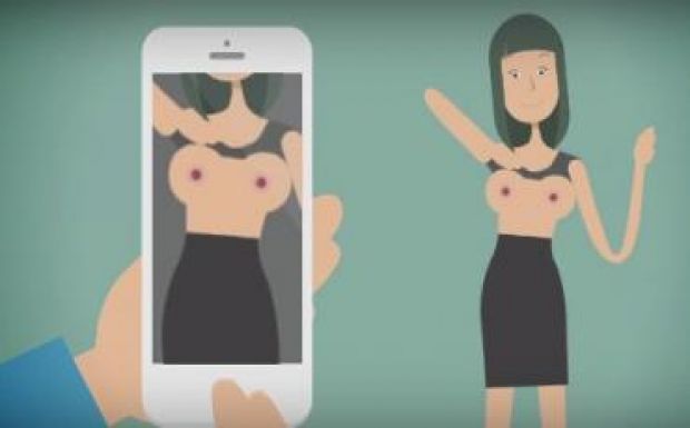 Mellvillantással „fizethetnek” a nők egy kocsmában