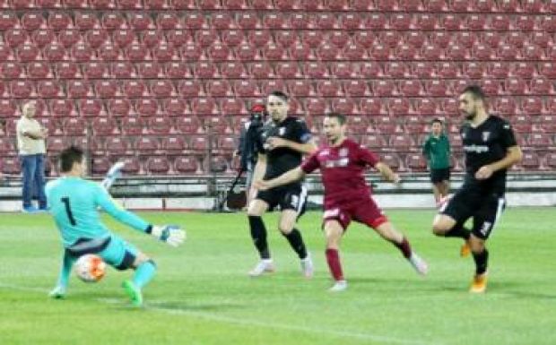 Liga 1: a CFR-nek csak döntetlenre futotta az éllovas ellen