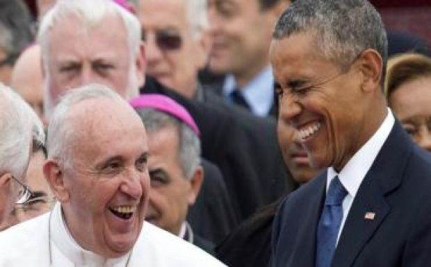 Obama elnök fogadta az Egyesült Államokba érkezett Ferenc pápát