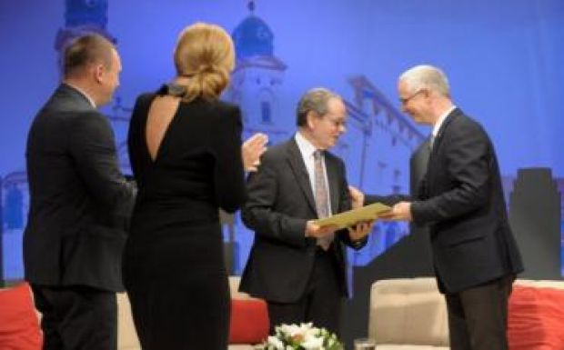 Pro Cultura Hungarica díjat kapott a fütyörésző Hacki Tamás