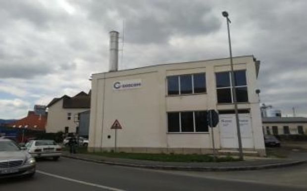 Bepótol Csíkszereda a 65 évesnél idősebbek melegvíz-költségébe