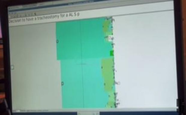 Agyi implantátummal segítik a lebénultakat