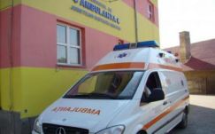 Anyja szeme láttára esett ki a harmadikról Besztercén egy kisbaba