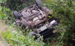 Elaludt a sofőr, felborult egy autó Farkaslakán