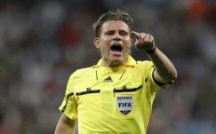Felix Brych osztja majd az igazságot a magyar-románon