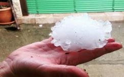 Rekord nagyságú jég hullott Nápolyra