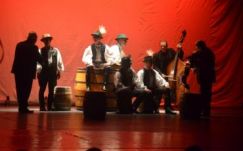 A Hargita Együttes Gyimesfelsőlokon és Madéfalván