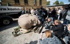 Kiásták Lenin fejét a berlini erdő alól