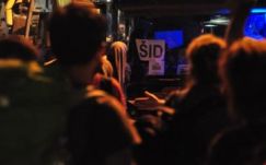 Megérkeztek az első, migránsokkal teli buszok a szerb-horvát határra