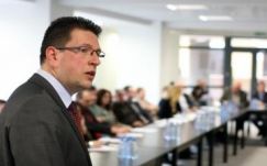 Az autonómiáról beszélt Vincze Loránt a Bernády-konferencián