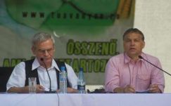 Az EMNT felajánlotta az erdélyi magyarok segítségét Budapestnek