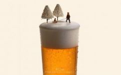 Miniatűr figurás naptárat készített egy fotós (GALÉRIA)