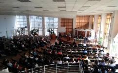 A szülőföldnek tettek eskütételt a Sapientia csíkszeredai évnyitóján