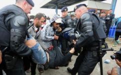 Elszabadult a pokol az opatovaci befogadótábornál