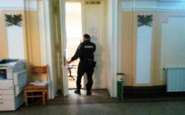 A kolozsvári városházán vizsgálódik a DNA