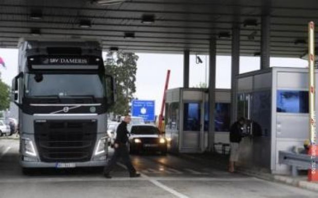 Megnyitották az összes határátkelőt Horvátország és Szerbia között