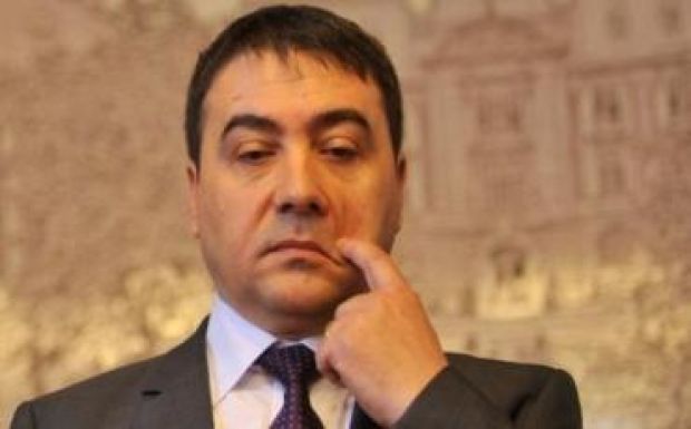 Négy év letöltendő börtönbüntetésre ítéltek egy volt minisztert