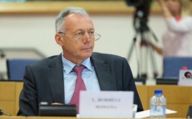 Borbély Brüsszelben: hosszú távú megoldást kell keresni a menekültkérdésre