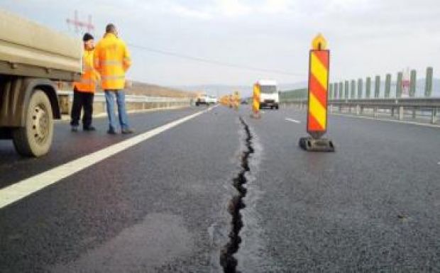 Szakértői vélemény: újra kell építeni az erdélyi autópálya egyik szakaszát
