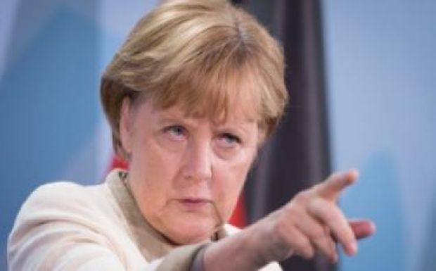 Merkel: az EU-ba igyekvő ezrek nyomását  kerítések nem fogják visszatartani