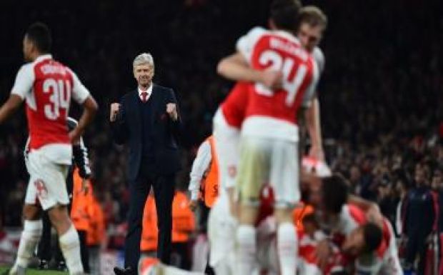 Az Arsenal legyőzte a Bayernt, szívbajos meccsen ikszelt a Roma