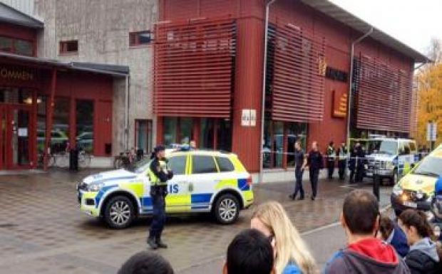 Kardos ámokfutó támadt egy svéd iskolára