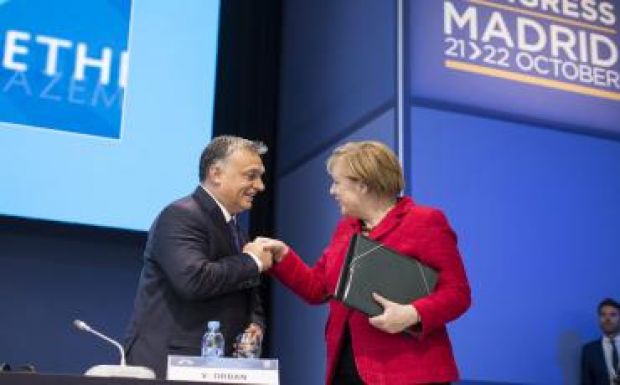 Orbán az EPP-kongresszuson: a migránsoknak nincs helyük Európában