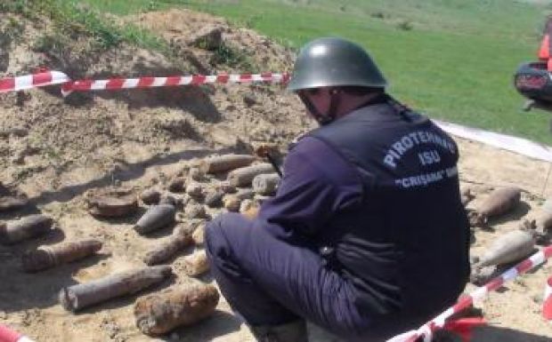 Világháborús bombát találtak a váradpósai erdőben