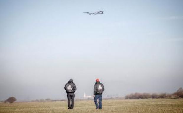 Székelyföldön dőlt meg a drónlebegtetés világrekordja